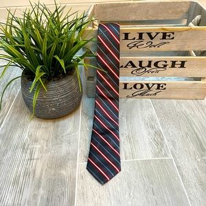 🎉HOST PICK💥NWOT JF J.Ferrar Tie red and gray stripe